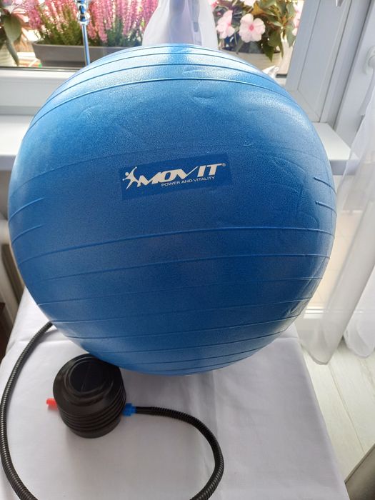 Nowa piłka do cwiczen Movit