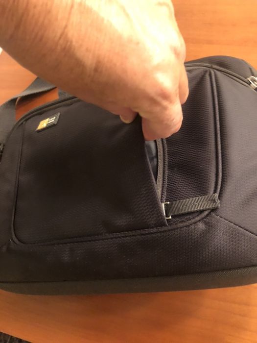Mala Ipad ou Mini Portatil como nova cinzento