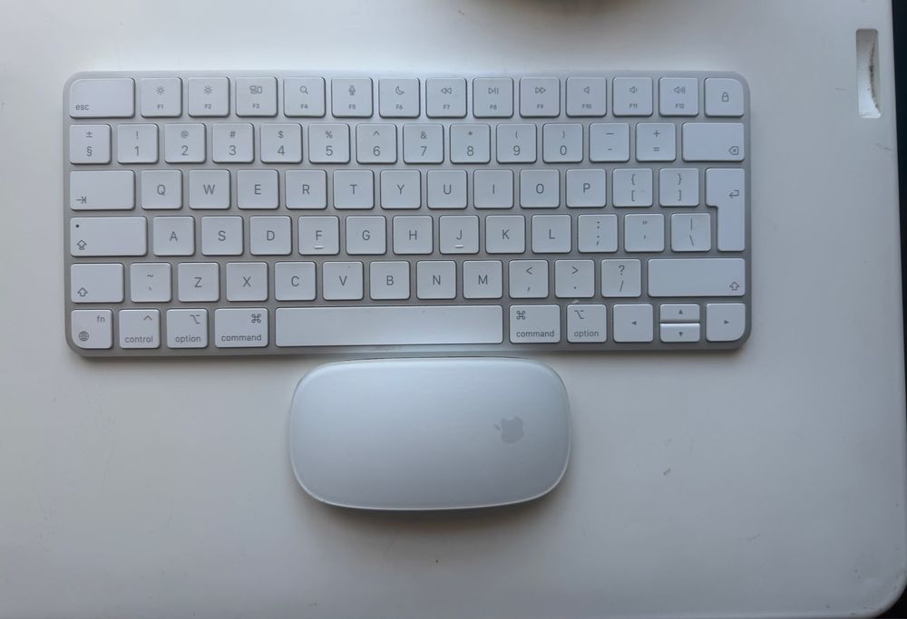 Teclado macbook e rato