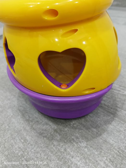 Sprzedam Garnuszek na klocuszek FISHER PRICE.