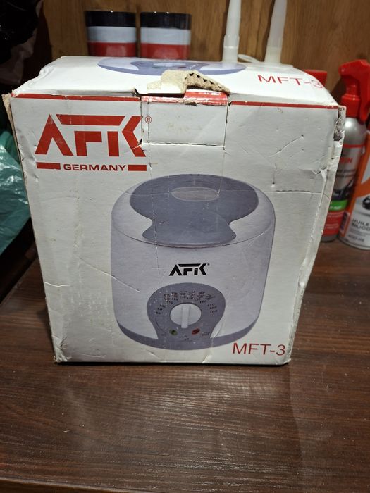 mini frytkownica AFK MFT-3 o pojemności 1 litra.