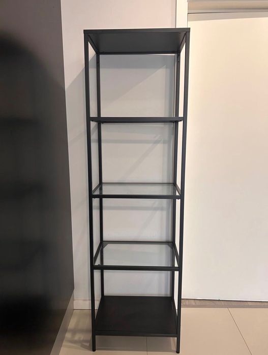 Estante de ferro preta