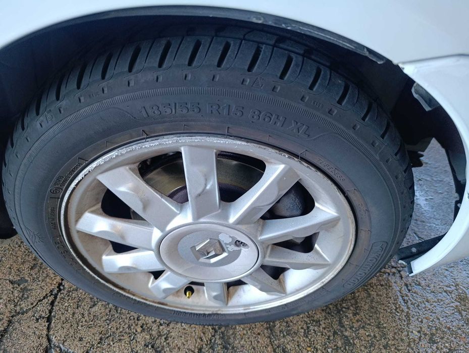 Renault clio diesel 5 lugares