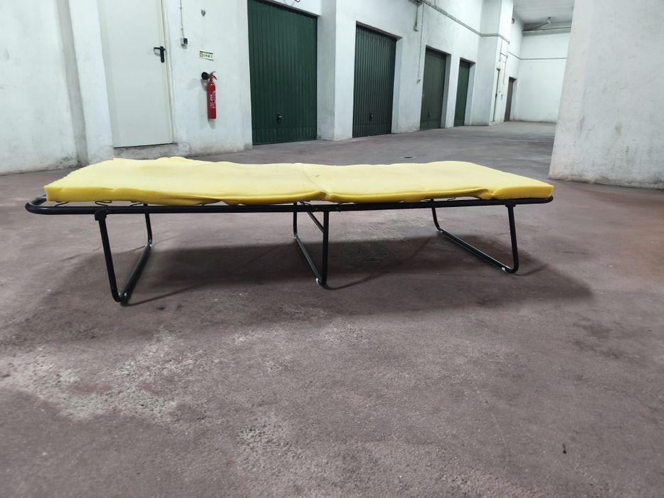 Vendo cama dobrável