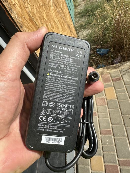 Зарядний пристрій Xiaomi Electric Scooter 4/4Pro на магніті