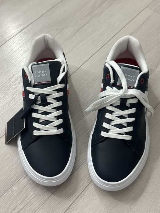 Шкіряні кросівкі Tommy Hilfiger 42 розмір (28см)