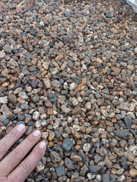 Seixo do rio, areia do pinhal