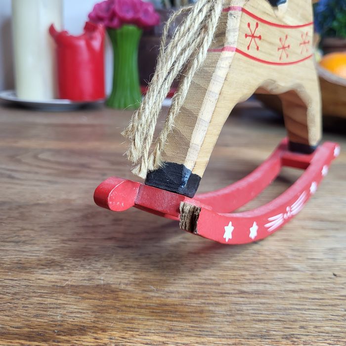 Drewniany Konik na Biegunach ¹⁰⁶