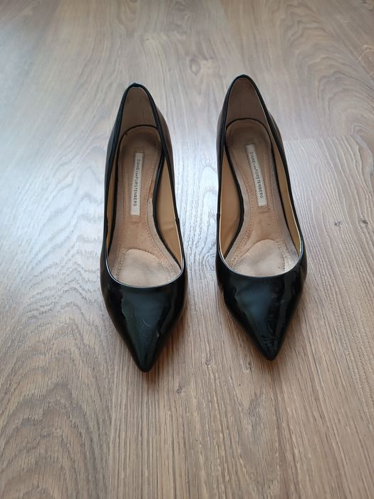 Туфлі "човники" лакові Diane von Furstenberg