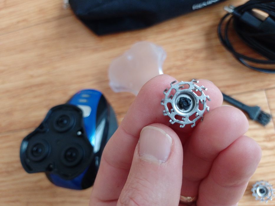 Golarka do golenia głowy na łyso Remington XR1400