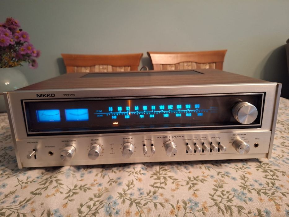 Amplituner Vintage Nikko 7075