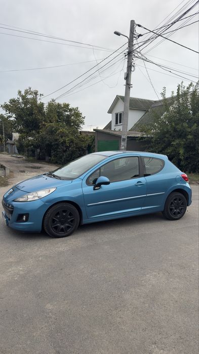 Peugeot 207 1,4  Достойний варіант