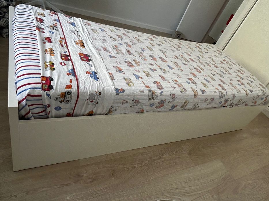 Cama individual IKEA