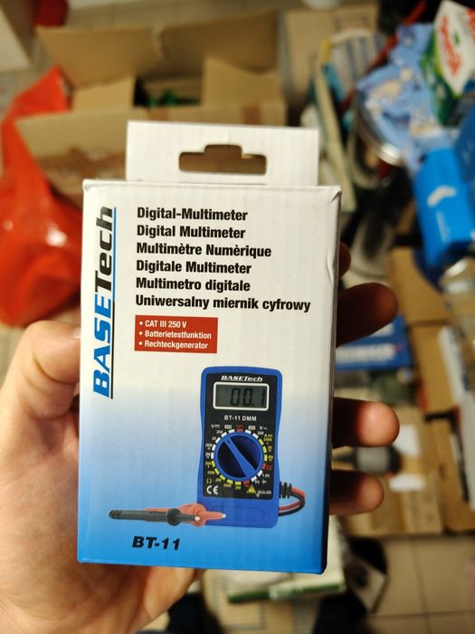 Cyfrowy multimetr BaseTech BT-11