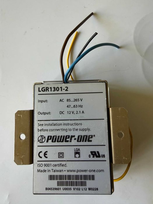 mocowany moduł zasilacz 12v 2.1 A