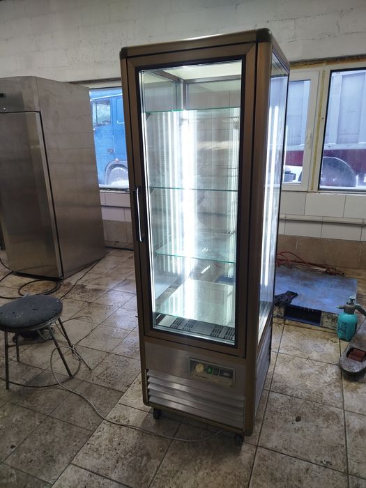 Кондитерська вітрина Tecfrigo