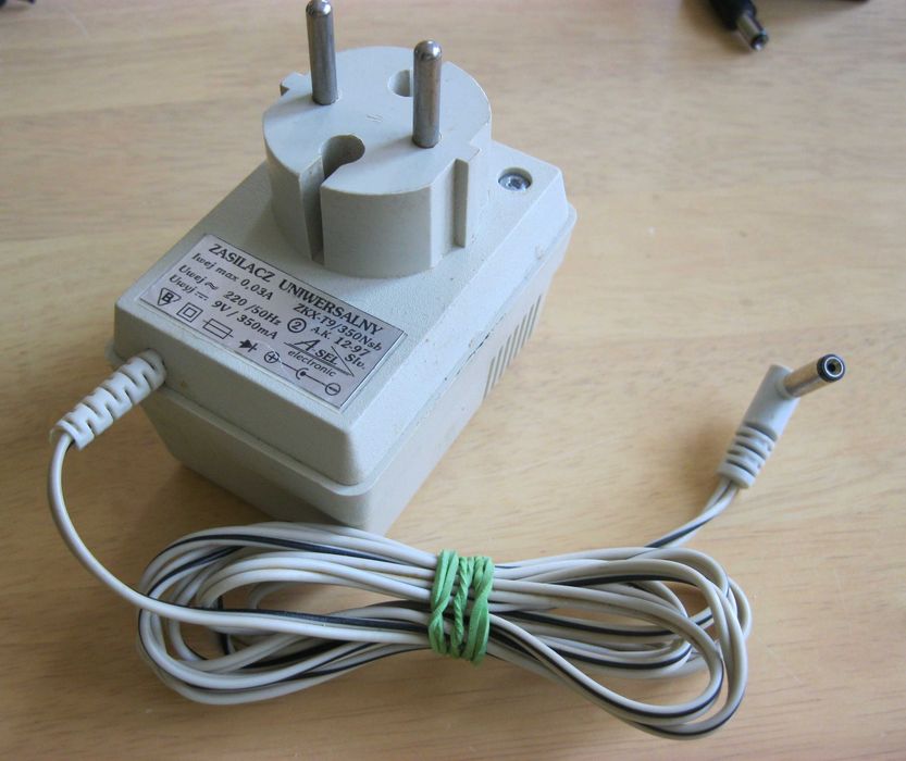 Zasilacz ZKX-79 9V 350mA