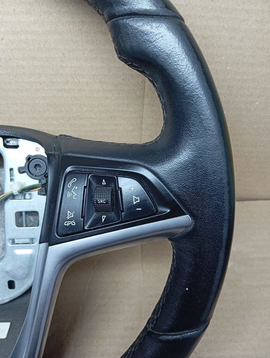 Opel astra J руль кермо штурвал