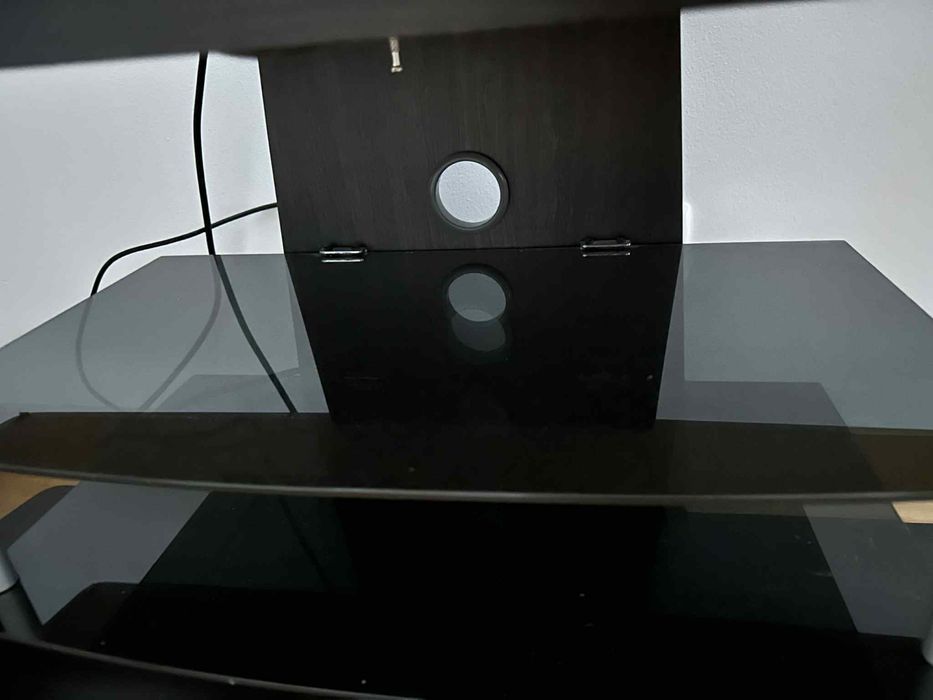 Movel TV em bom estado