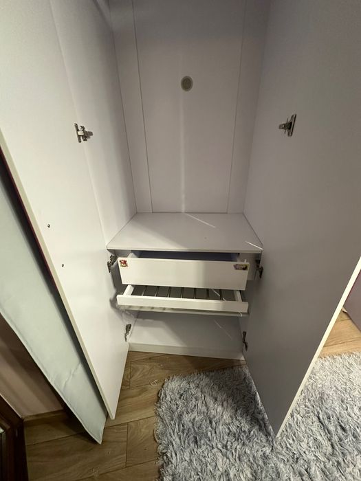 Duza szafa trzydrzwiowa połysk lakier dziewczęca