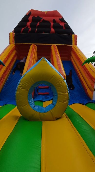 Aluguer de insuflável profissional