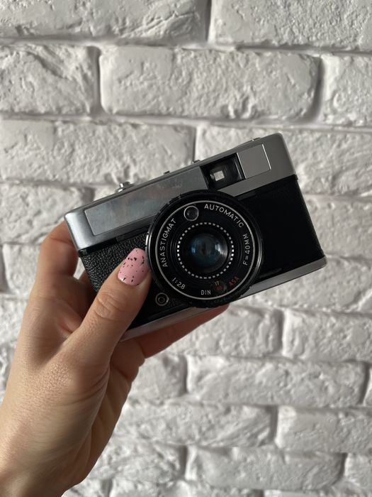 Stary aparat vintage na kliszę