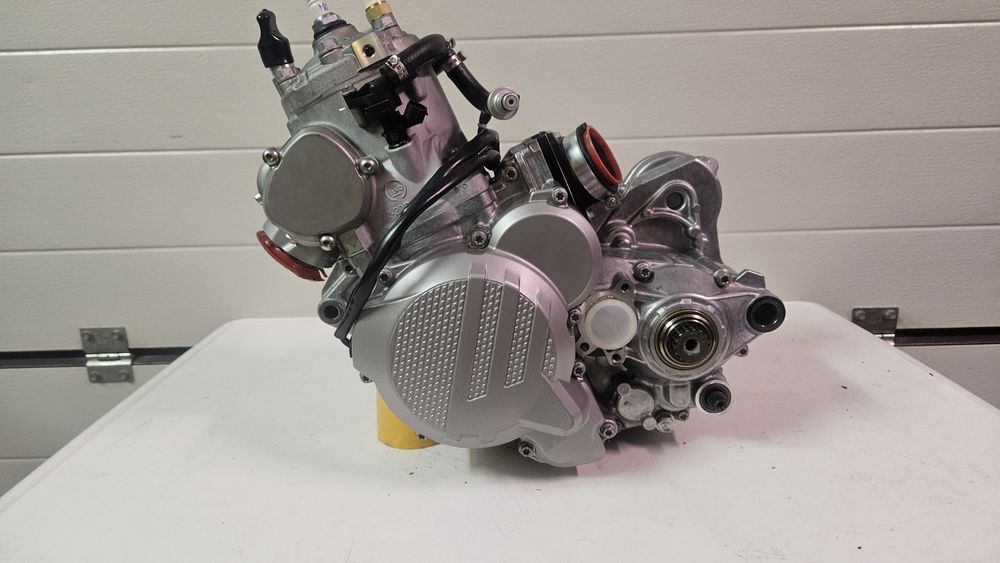 Silnik ktm Husqvarna TPI 300