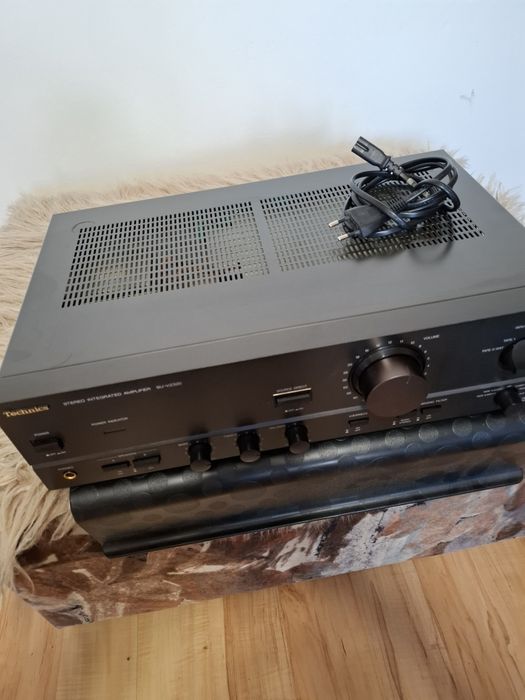 Wzmacniacz Technics SU-VZ320. Bardzo dobry stan.