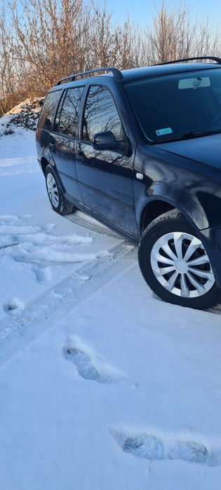 В продажі Golf 4 1.9 TDI. У відмінному техні,ному стані.