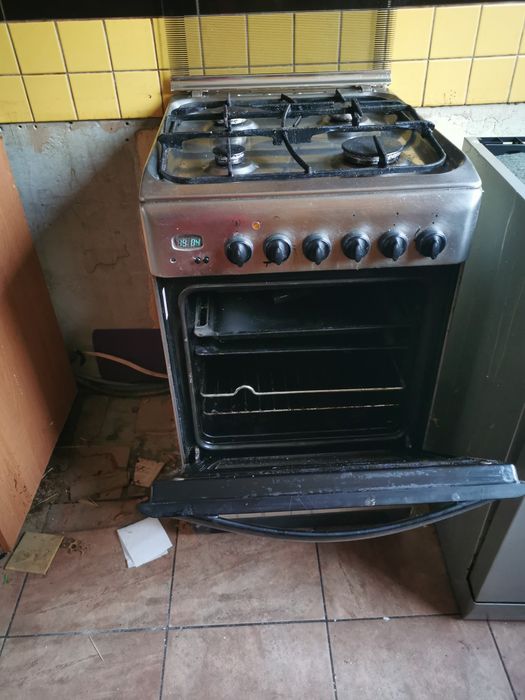 kuchenka gazowo elektryczna