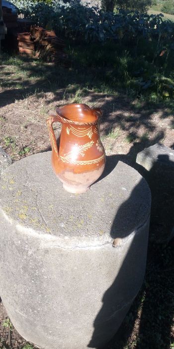 Vendo enfusa em barro.