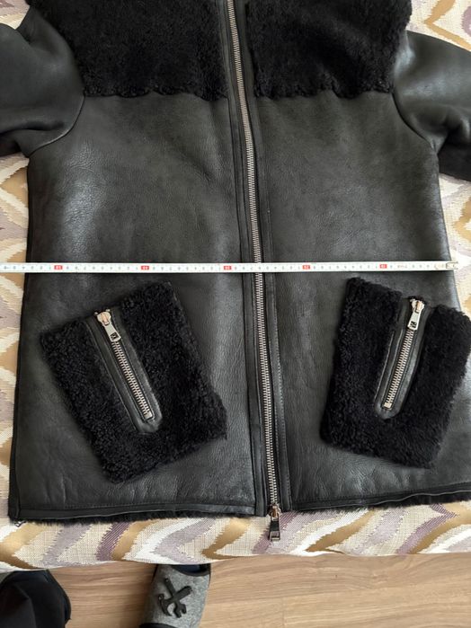 Продам жіночу дублянку Італія