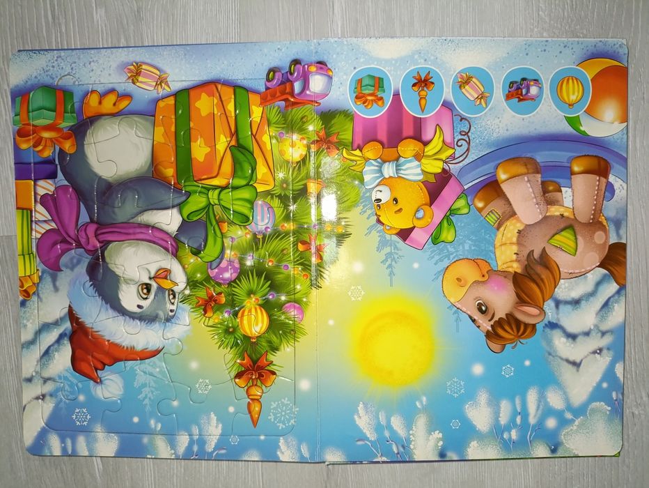 Розвиваюча книга-пазл Зустрічаємо свято з зимовою тематикою