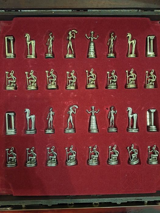 Шахматы Manopoulos