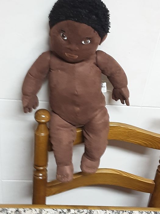 Boneco fofinho para o seu bebê  com roupa em veludo