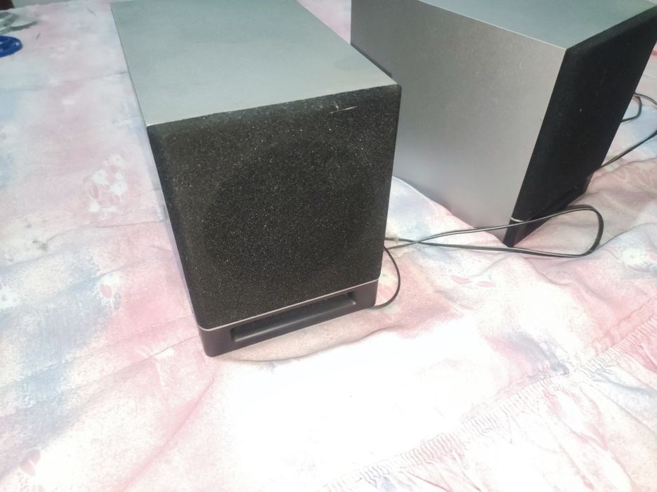 Colunas de som  Mitsai