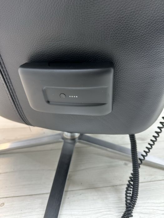 Фірмове шкіряне крісло”Himolla”