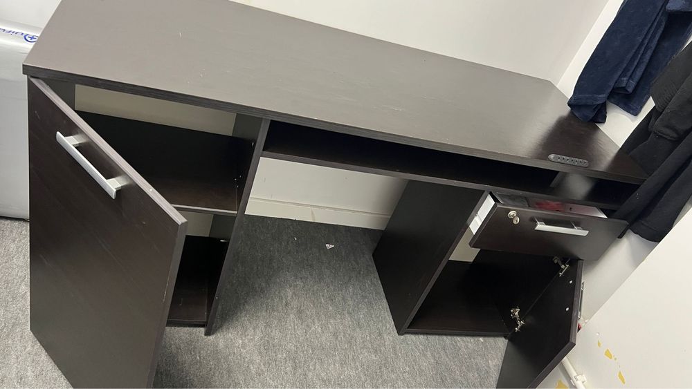 Vendo secretaria em otimoe estado