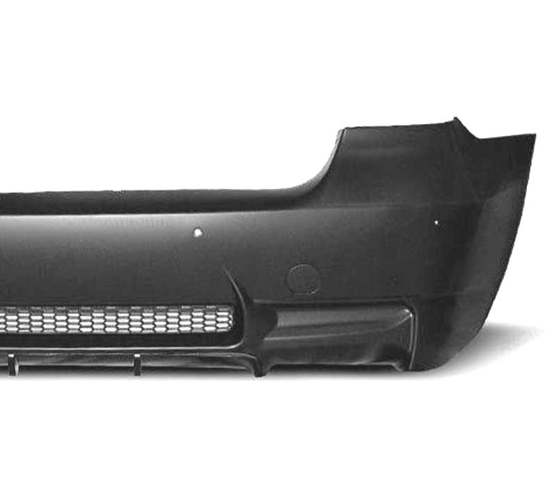 PARA-CHOQUES TRASEIRO BMW E90 LOOK M3 PDC SAÍDA DUPLA ESQ