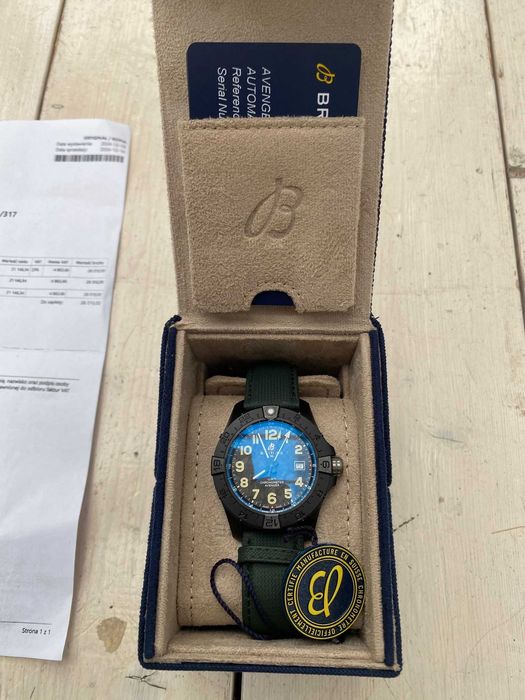 Zegarek Breitling Avenger GMT 44