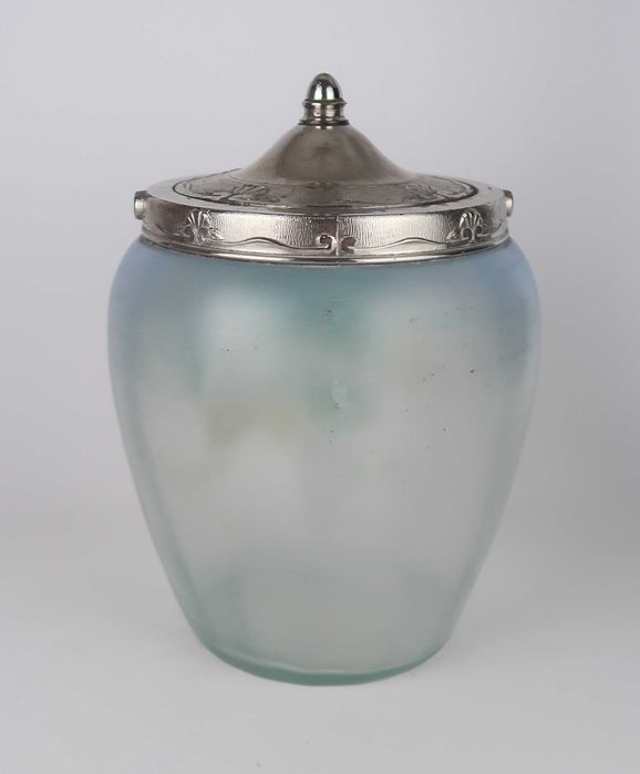 Boleira antiga em vidro baço