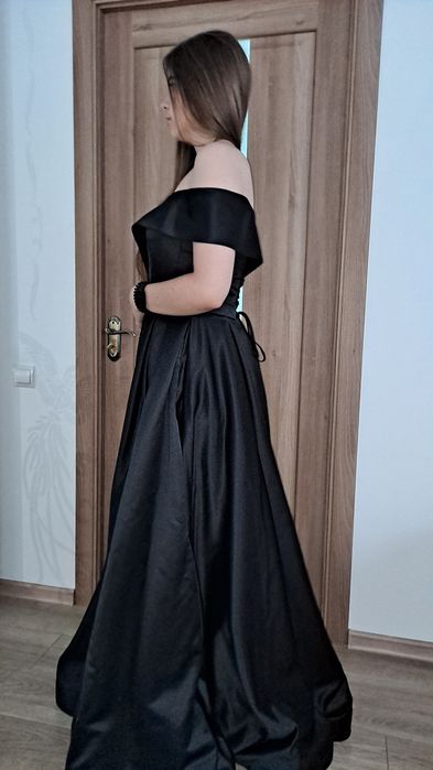 Вечірня сукня (чорна)