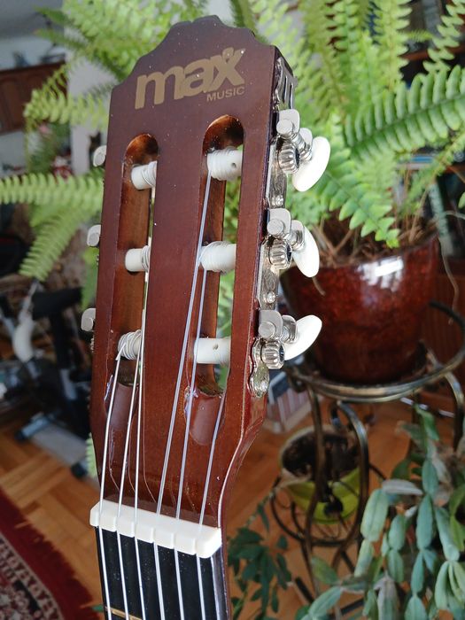 Gitara klasyczna 4/4 nowa