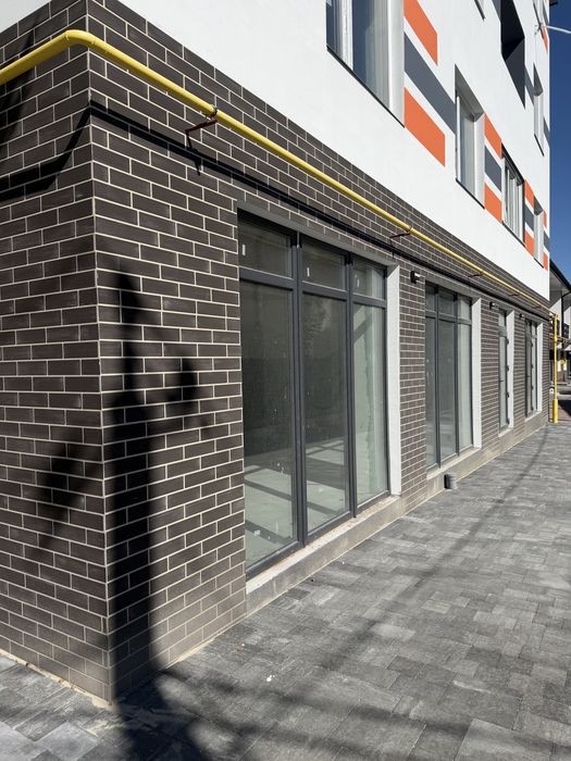 Продаж комерційного приміщення 280 кв.м