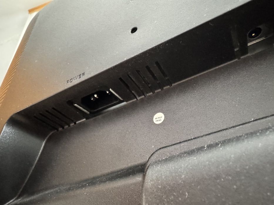 Продам монітор HANNS-G