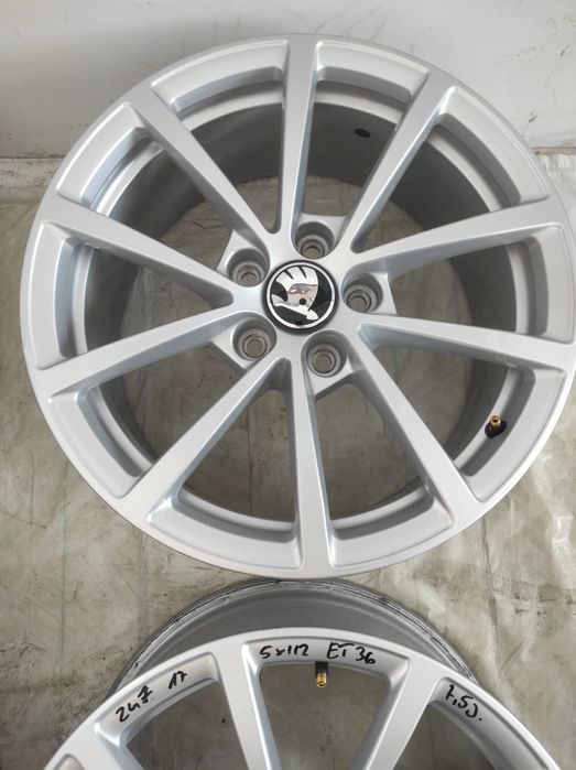 247 Felgi aluminiowe SKODA R 17 5x112 Bardzo Ładne