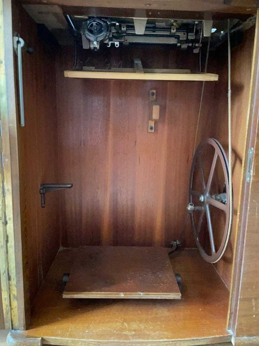 Німецька швейна машинка