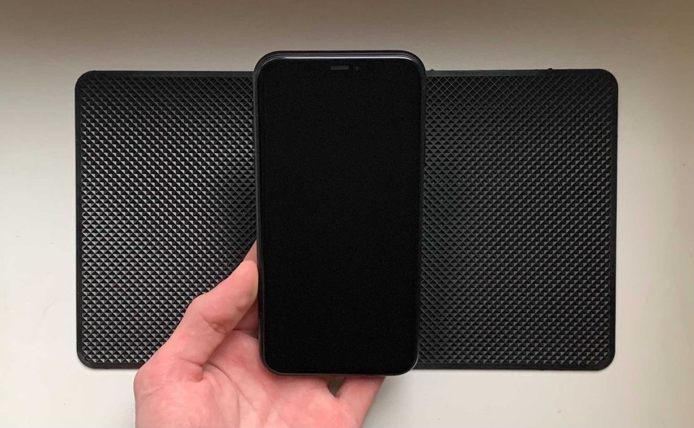 Почти новый - iPhone XR - 128 гб - 86% АКБ - BLACK - NEVERLOCK