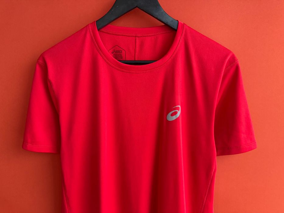 ASICS Оригінал чоловіча спортивна футболка розмір M
