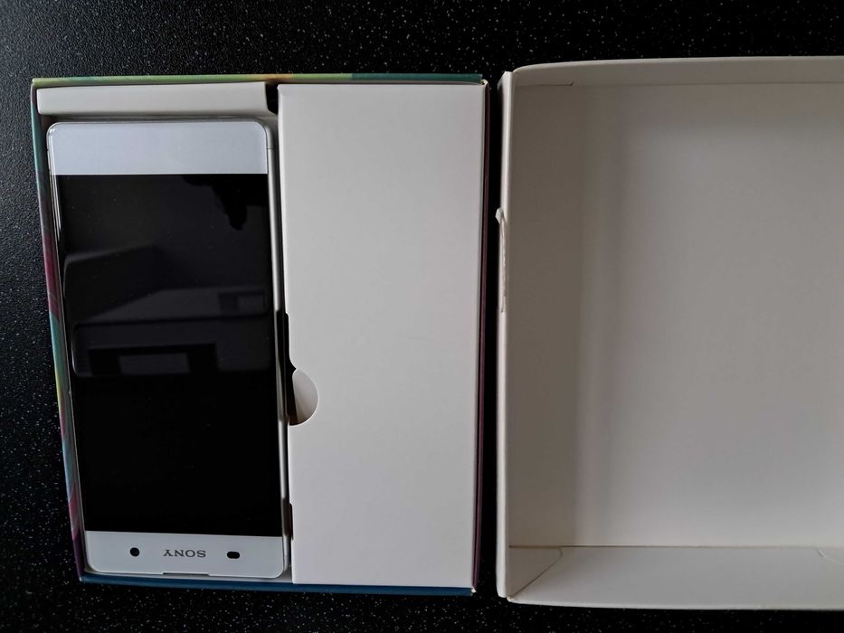 Telefon Sony Xperia XA